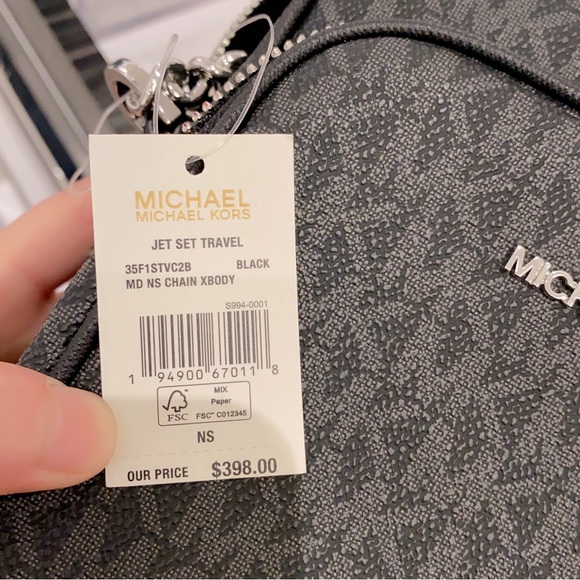 Michael Kors Jet Set Travel Flight Medium Logo Crossbody Bag in black signature - Picture 8 of 11